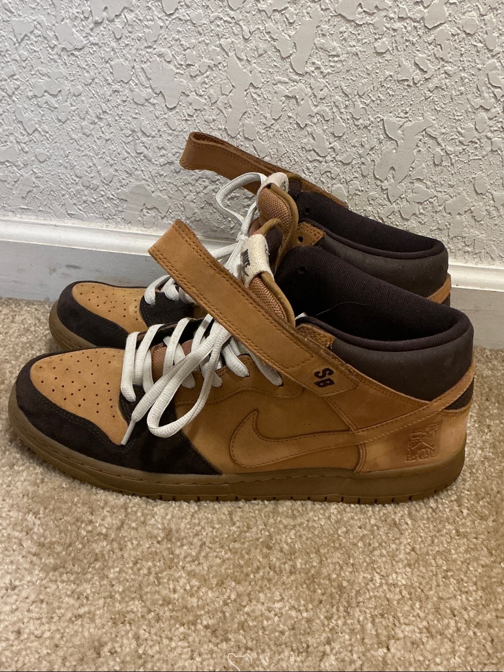 Nike SB Dunk High Brown and Tan Strap Sneakers - Picture 3 of 9